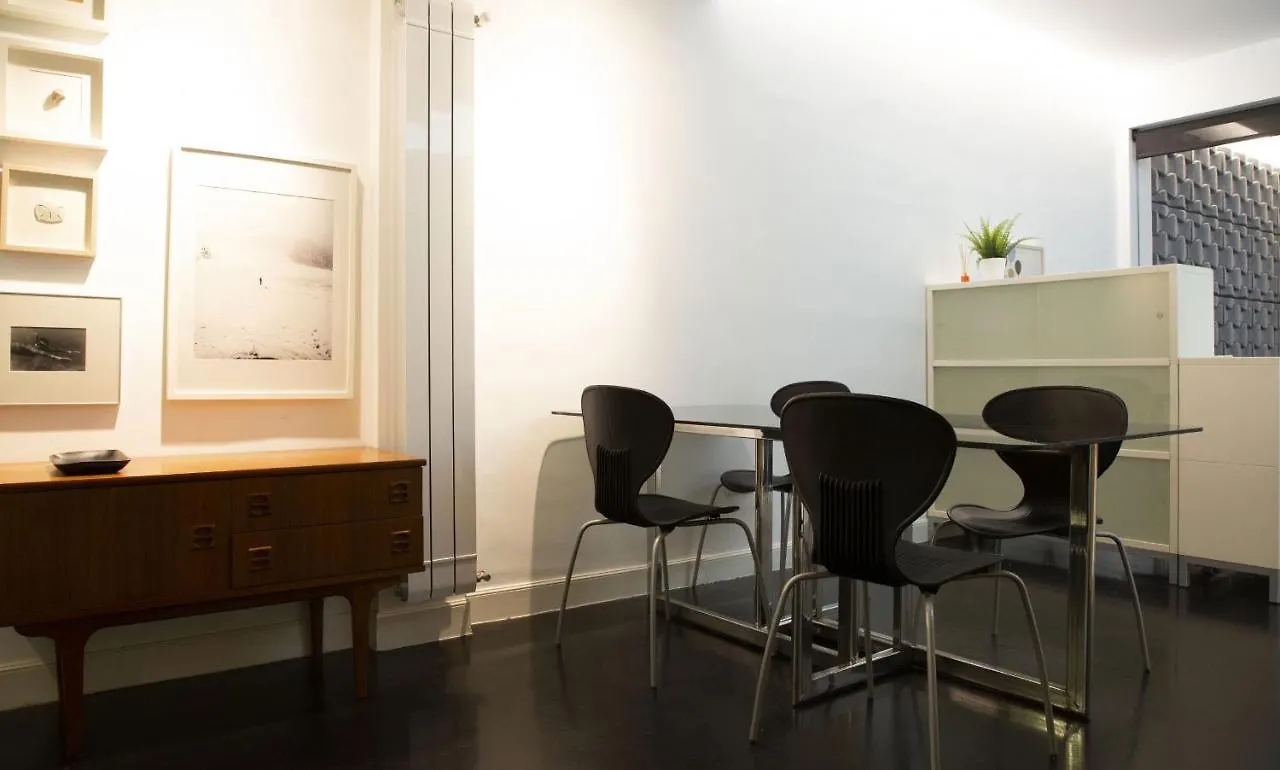 Bauhaus Apartment By People Rentals Bilbao